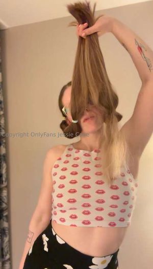 jessie-cave photo #3 photo n 3