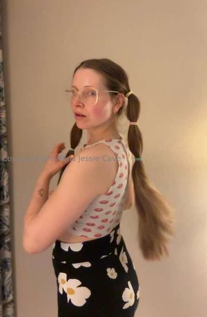 jessie-cave photo #1 photo n 1