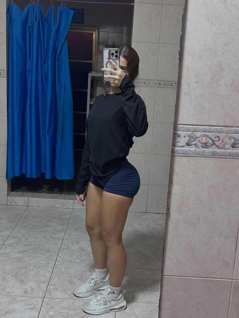 gabriela_ N211