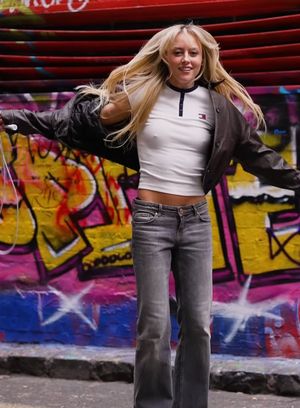 lauren-jumps photo #2 photo n 2