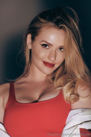 Mia Malkova N223