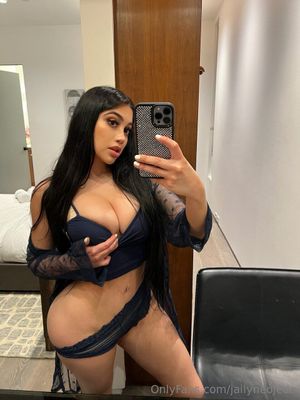 Jailyne Ojeda - Thumb