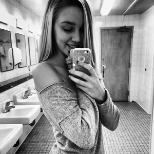 Kendra Sunderland N16