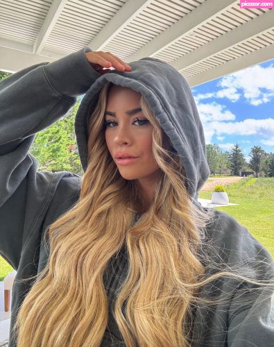 Emily Elizabeth  - Image