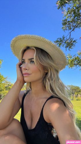 Emily Elizabeth  - Image