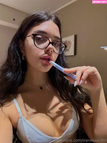 VanessaRhd - Image