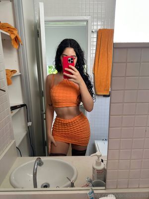 VanessaRhd - Thumb