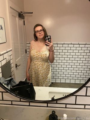 curvy baby - Thumb