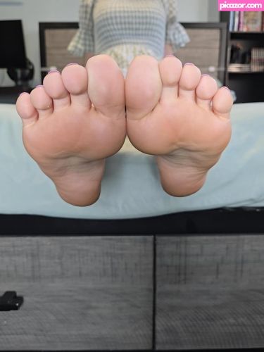 barefootbun3 - Image