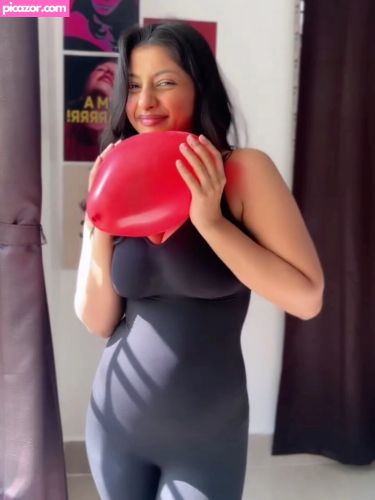 Rashi Singh - Image