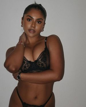 shaniya-nisha photo #1 photo n 1