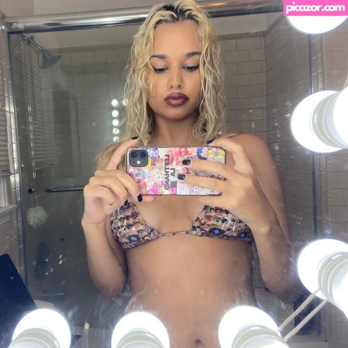 Tommy Genesis - Image