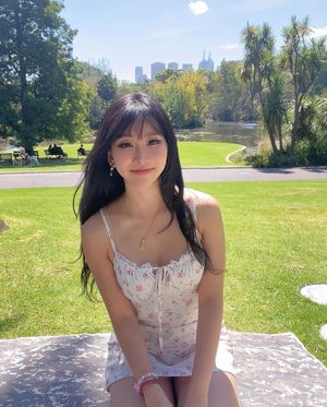 Dinah Li - Thumb