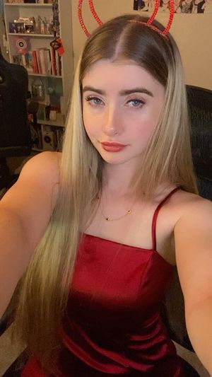 Mamfie - Thumb