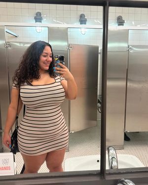 Cassandra Nicole - Thumb