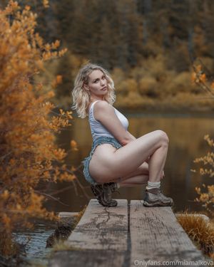 Mia Malkova N230