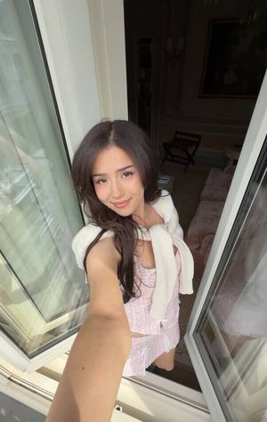 Pokimane - Thumb
