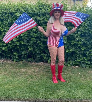 shelly-the-burbank-bomber-1 photo #12 photo n 12