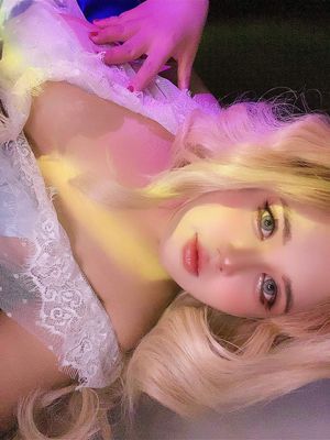 charlotte-linlin-1 photo #9 photo n 9