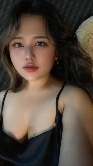 Charlotte LinLin - Thumb