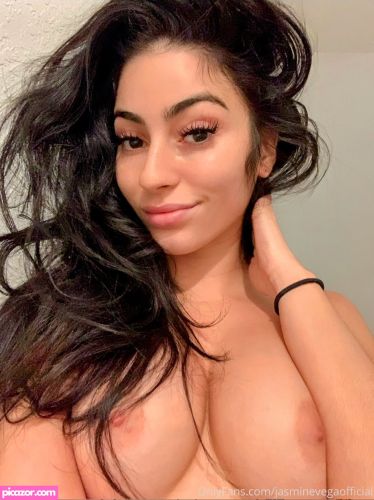 Jasmine Vega - Image