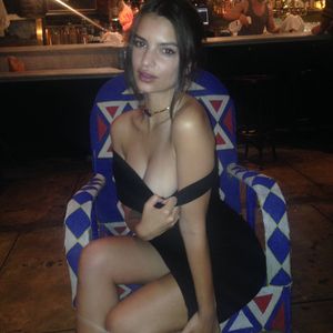 emily-ratajkowski-1 photo #2745 photo n 2745