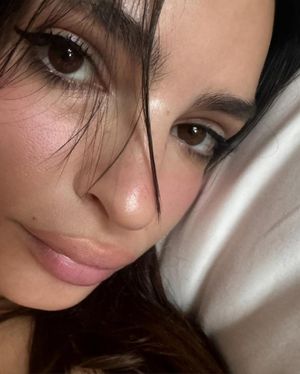 Emily Ratajkowski N264