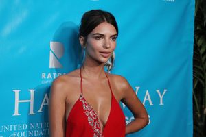 emily-ratajkowski-1 photo #2986 photo n 2986
