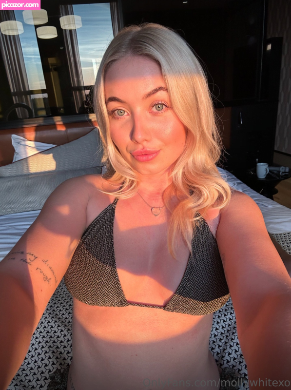 mollywhitexo N4