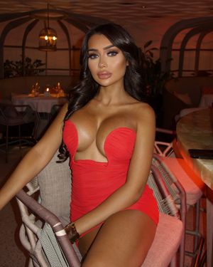 yasmine eve  - Thumb