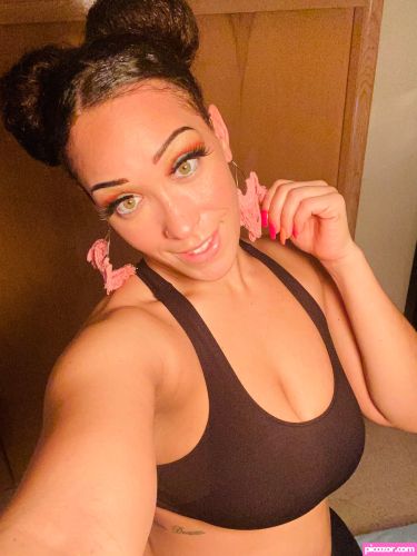 Kendra Kouture - Image