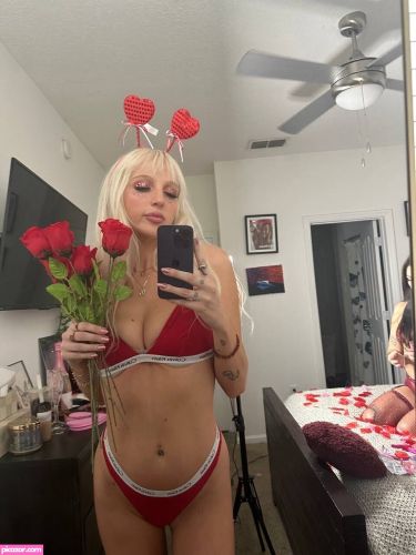 Katycarnegie - Image