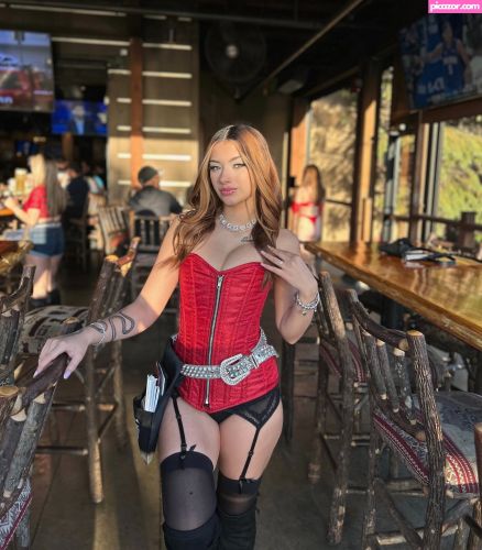 leslie emma  - Image