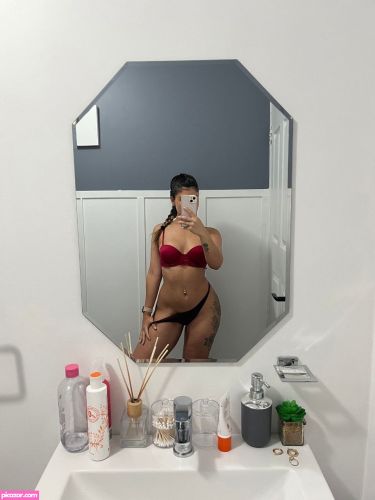 janiquekinnear  - Image