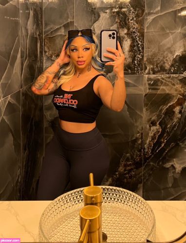 jayianicolee  - Image
