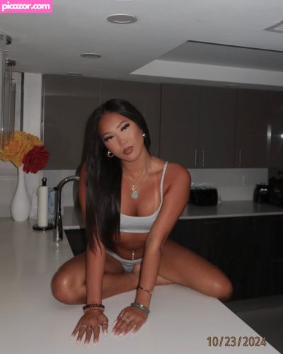 Jade S - Image