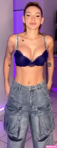 Sasha Ferro - Image