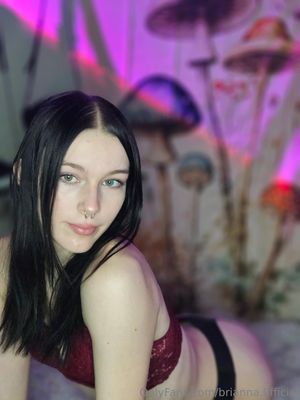 brianna-official-1 photo #19 photo n 19