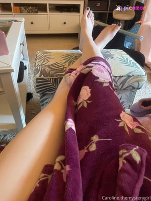 carolinethemysterygirl photo #4 photo n 4