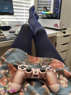 carolinethemysterygirl photo #7 photo n 7