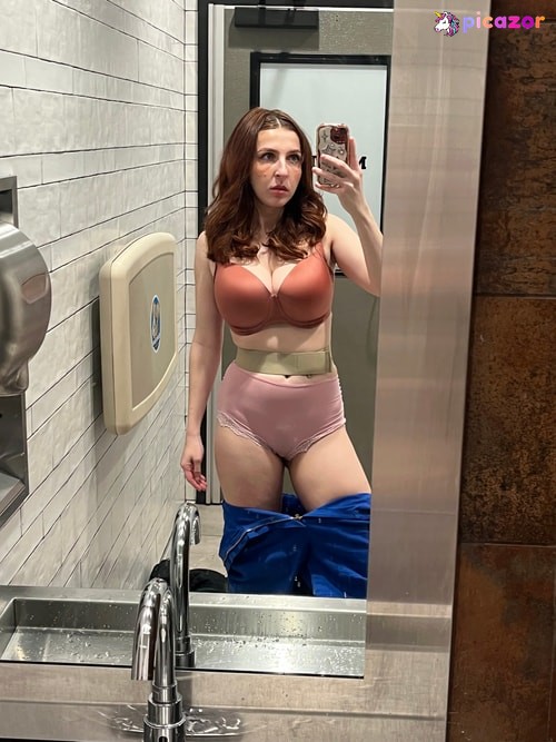 Megan Bitchell - Image