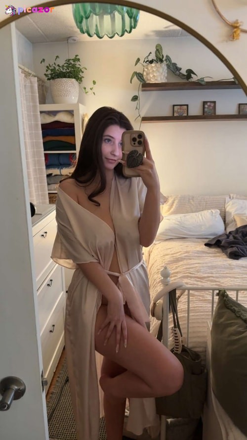 Madeline West - Image