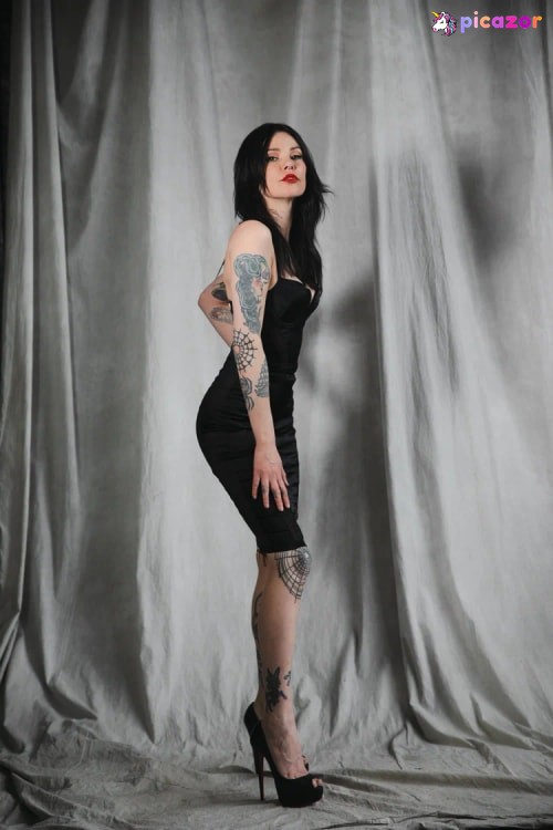 Vikki Blows - Image