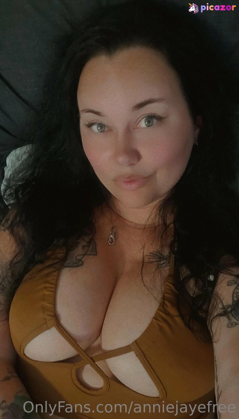 anniejayefree N35