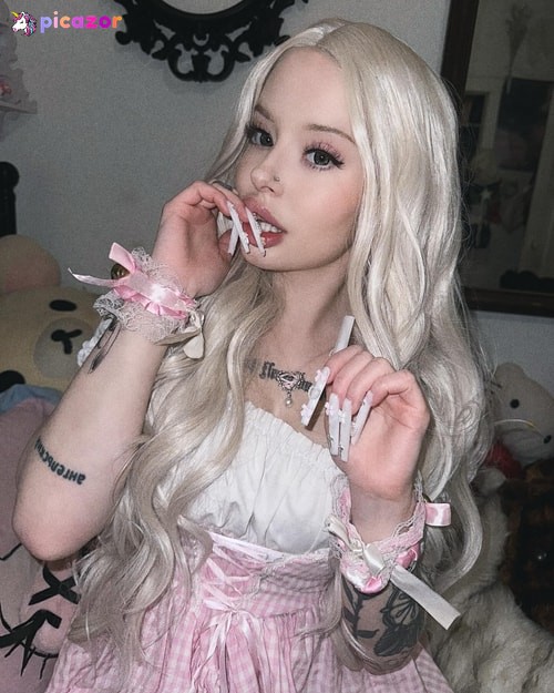 Moira Lilith - Image