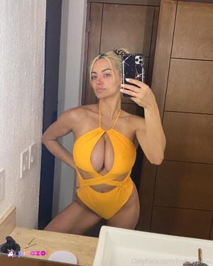 lindsey-pelas photo #2213 photo n 2213