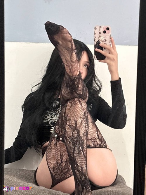 _.yozzzi._ - Image