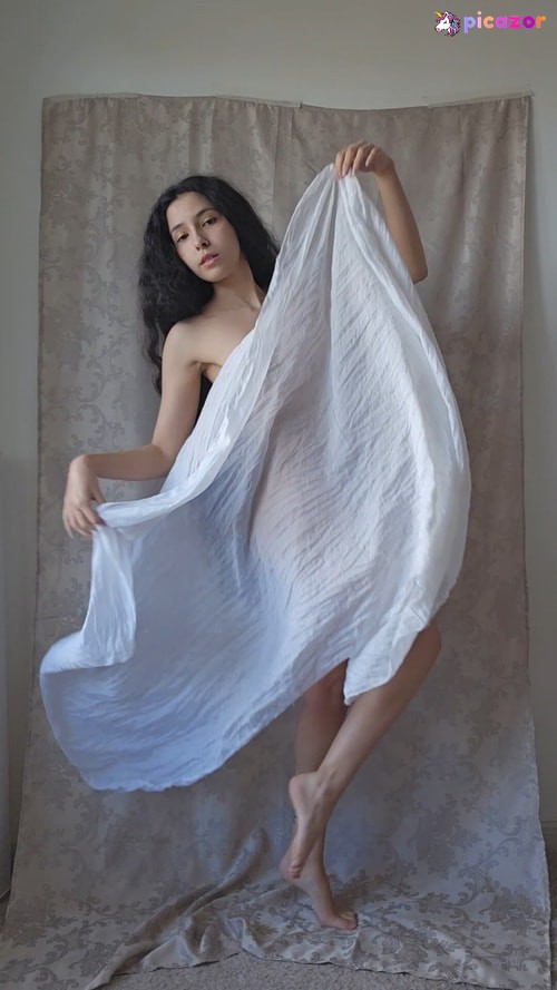 Luna Myosotis - Image