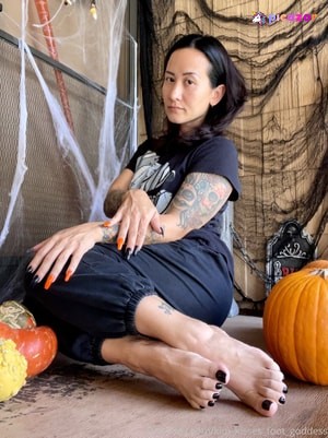 kim_kisses_foot_goddess photo #74 photo n 74