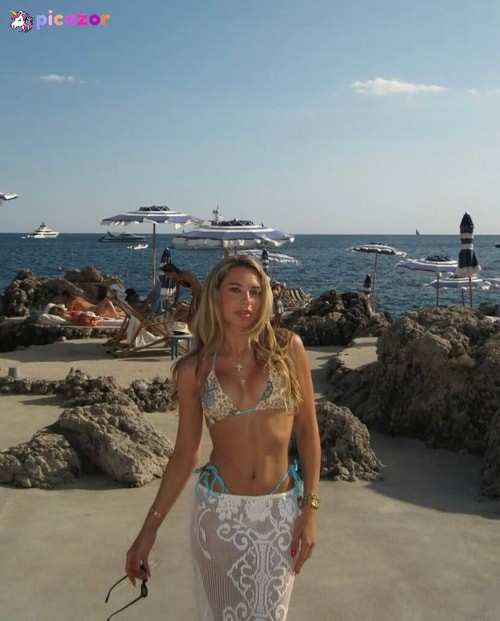 Georgia Hassarati - Image